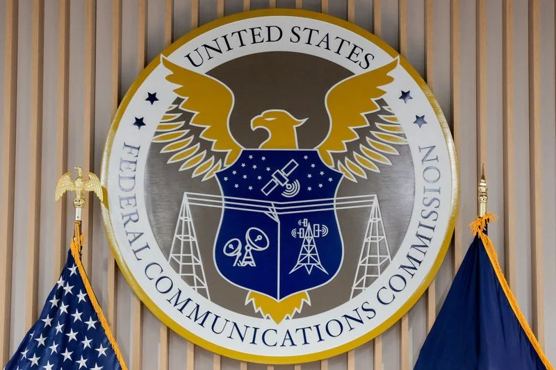 US FCC proposes to open more wireless spectrum for space-based wireless service
